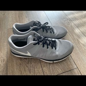 Mens Nike shoes size 11.5